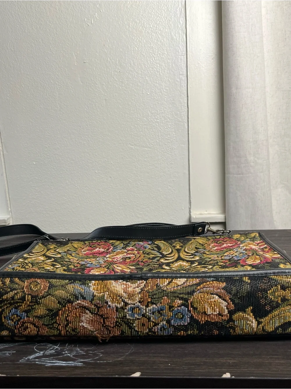 Geoffrey Beene messenger bag ft vibrant floral tapestry ext & black leather trim
